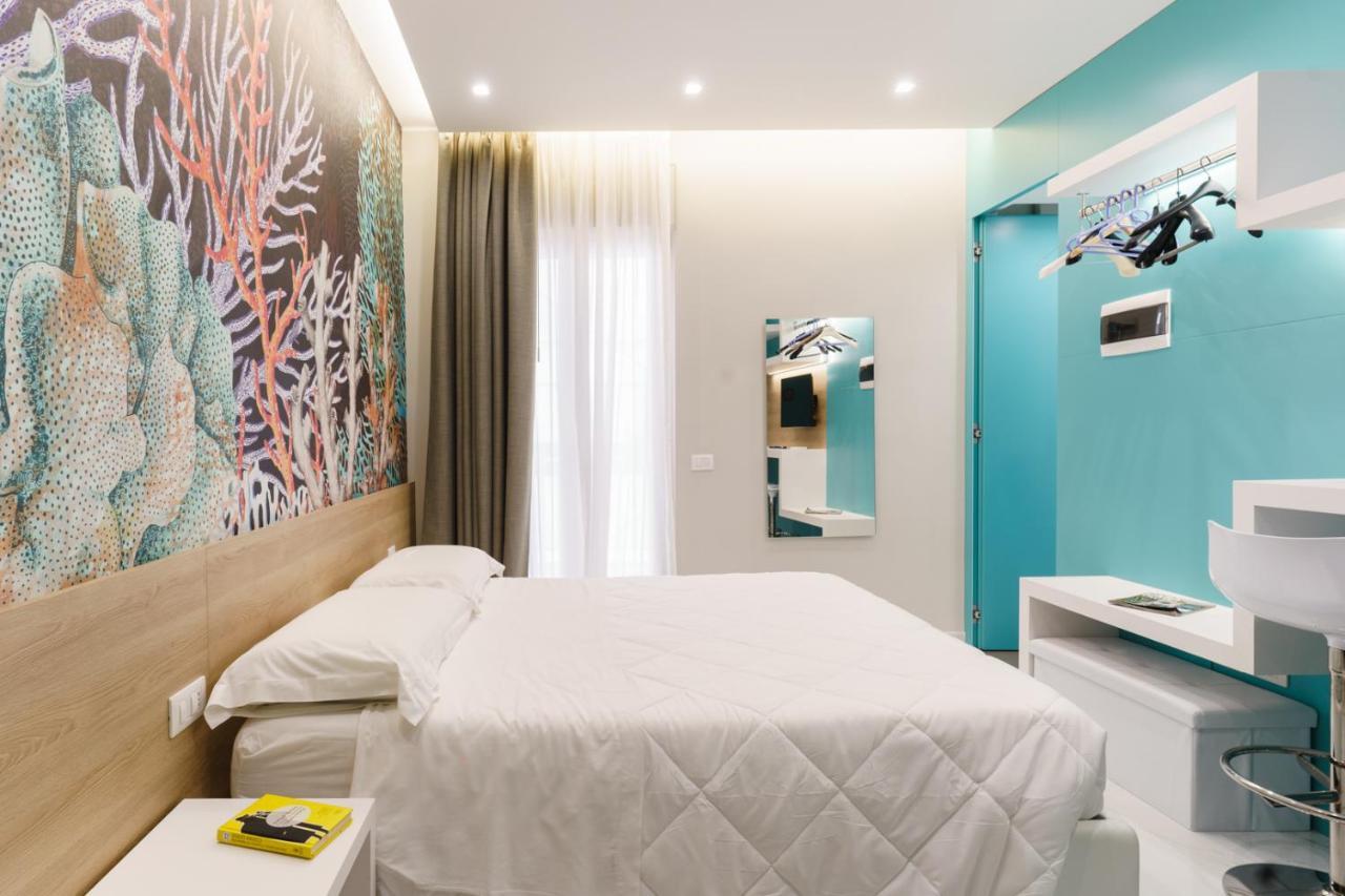 Abissi Room One Step From The Sea Trani Exteriör bild