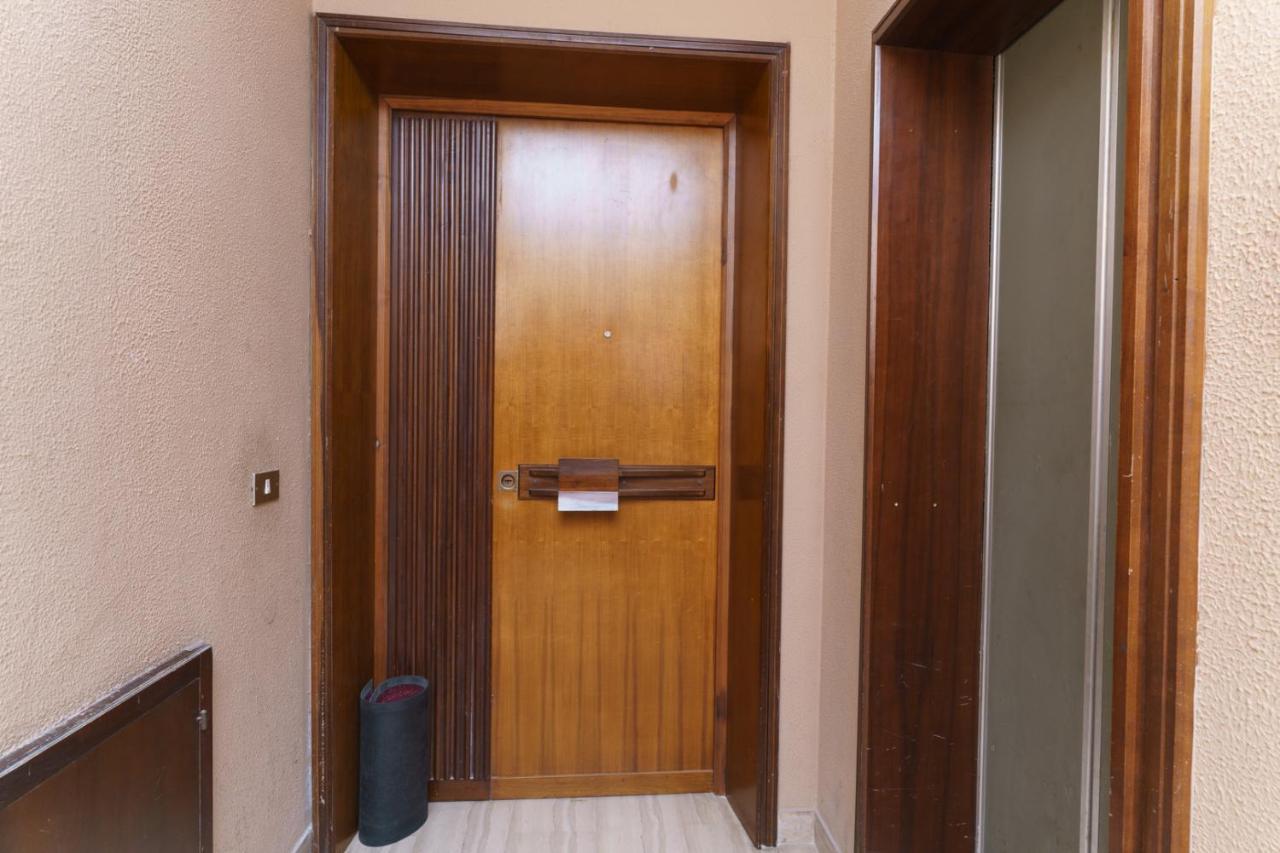 Abissi Room One Step From The Sea Trani Exteriör bild